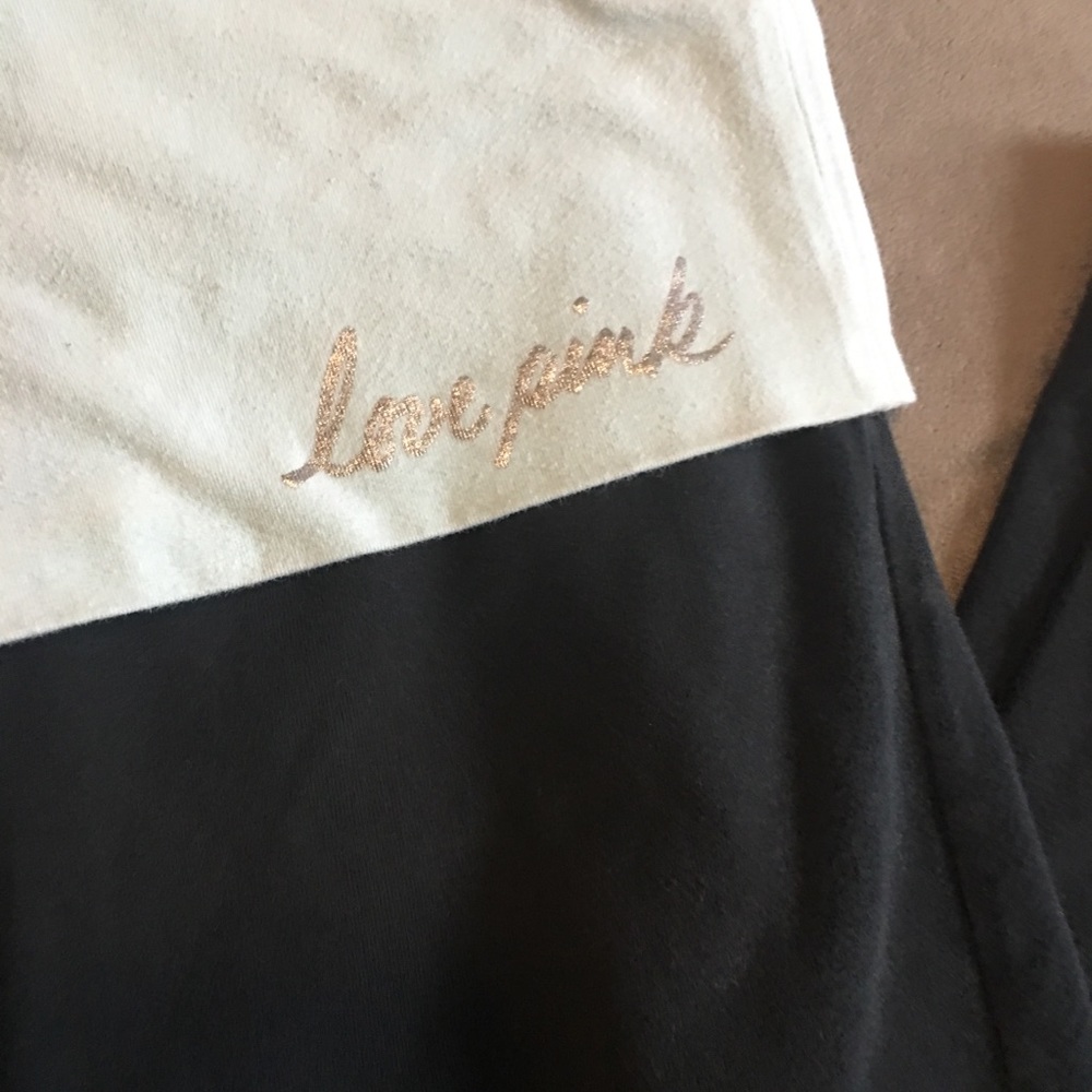 VS yoga pants
